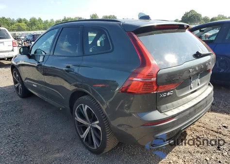 2022 Volvo Xc60 B6 R-Design из США, поврежденный, VIN YV4062RMXN1941583